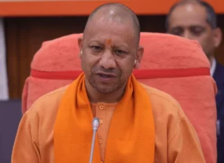 UP सरकार का बड़ा फैसला: अब आधार कार्ड जन्मतिथि का प्रमाण नहीं माना जाएगा, सभी विभागों को नया आदेश लागू करने के निर्देश