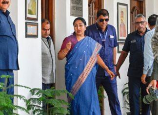 अंबेडकर जयंती पर दिल्ली को तोहफा! CM रेखा गुप्ता ने किया वाटर ATM का उद्घाटन, हर दिन मिलेगा 20 लीटर शुद्ध पानी