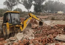 राजधानी में अवैध निर्माण माफियाओं पर एलजी का सबसे बड़ा प्रहार: उपराज्यपाल वी.के. सक्सेना ने एमसीडी को दिए कड़े निर्देश— 15 दिनों में तैयार करें समयबद्ध रणनीति, भ्रष्ट अधिकारियों पर सीधे गिरेगी गाज